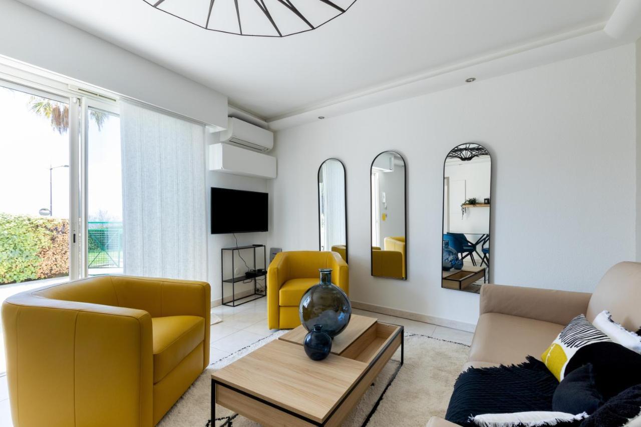 Le Palm Beach Sanary-sur-Mer Εξωτερικό φωτογραφία